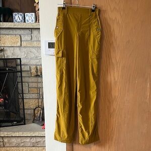 Athleta Men's Yellow Cargo Pants